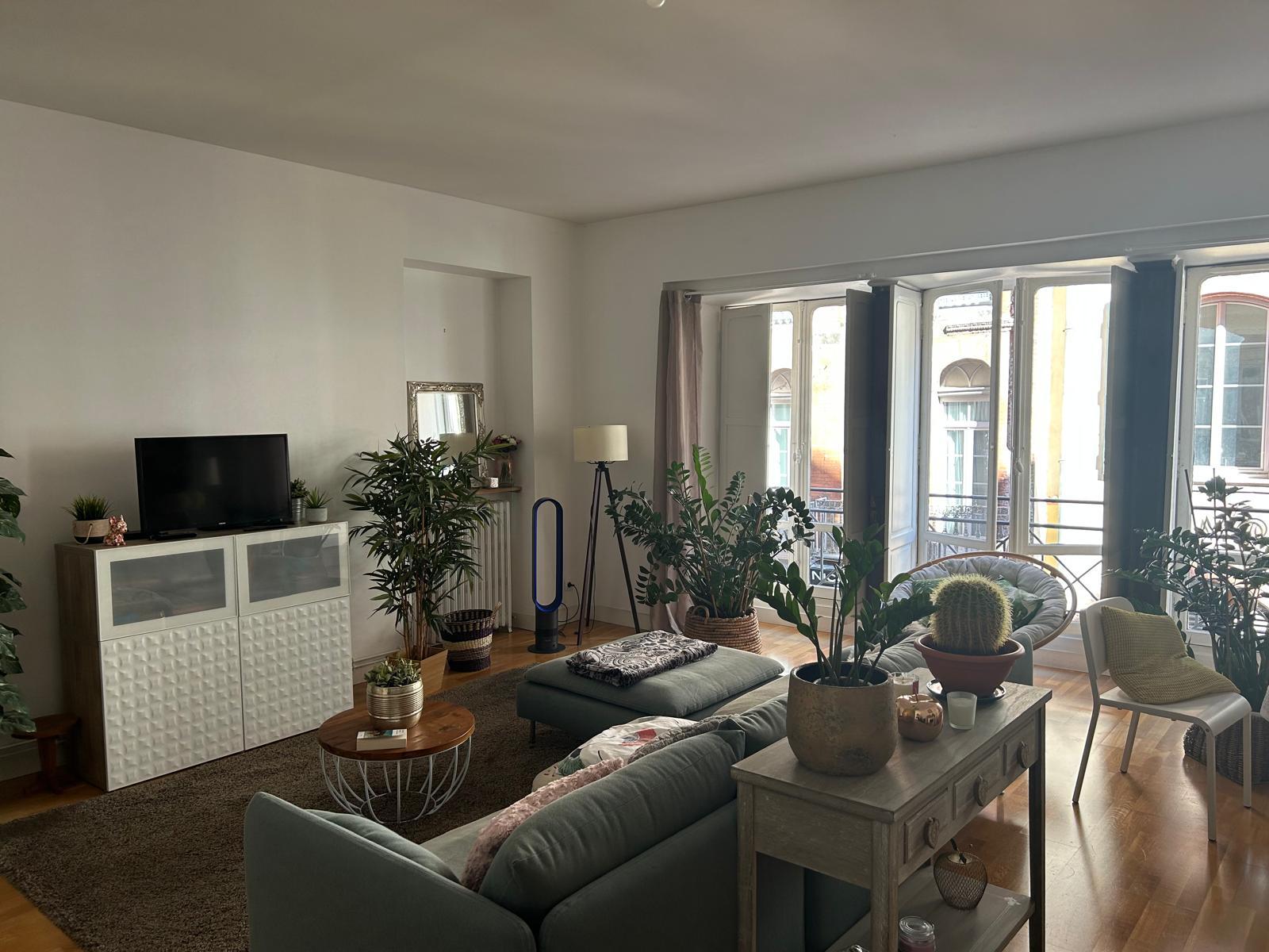 Appartement bourgeois / 3 pièces 74m2