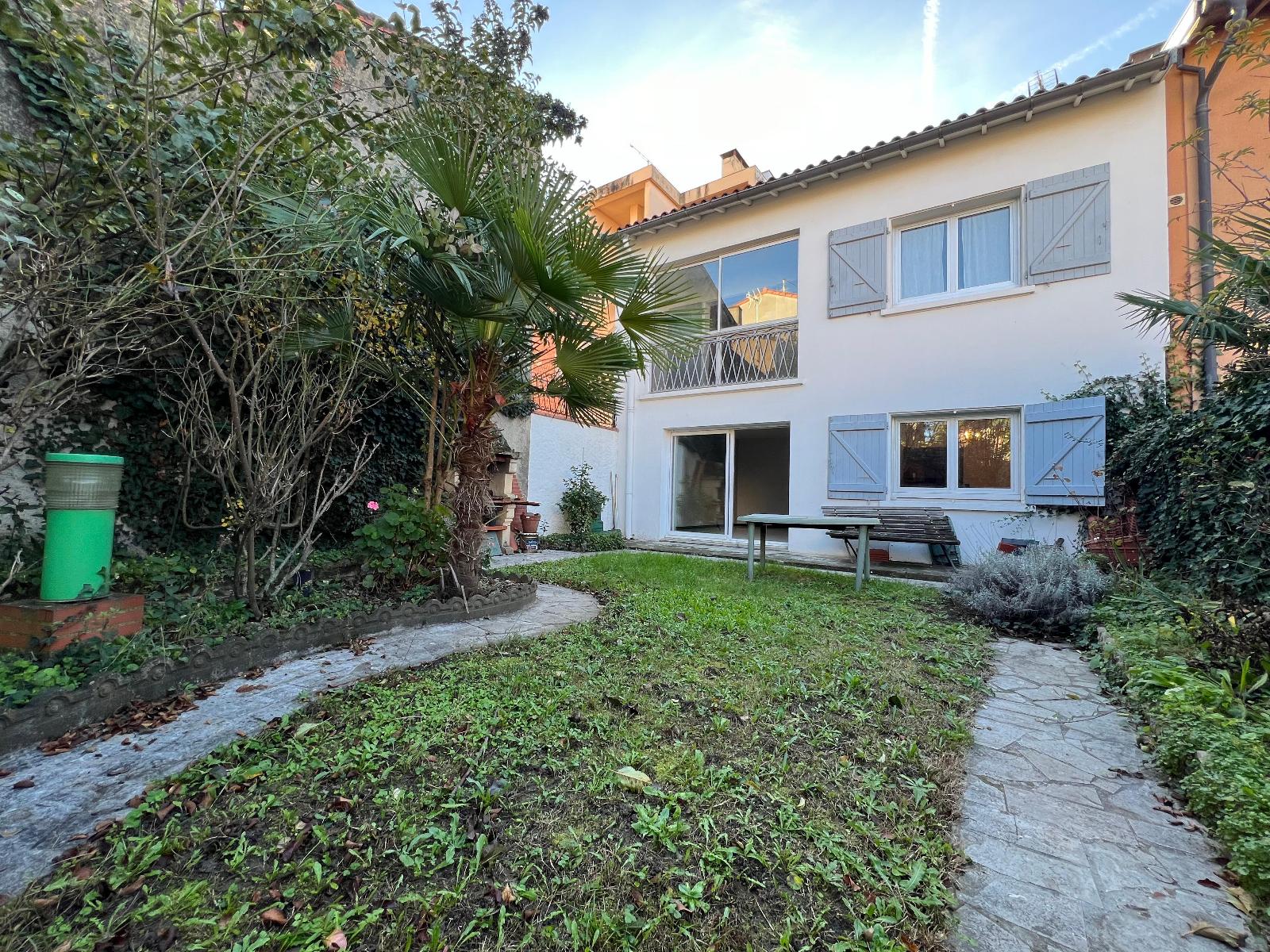 Maison / 5 pièces 150m2